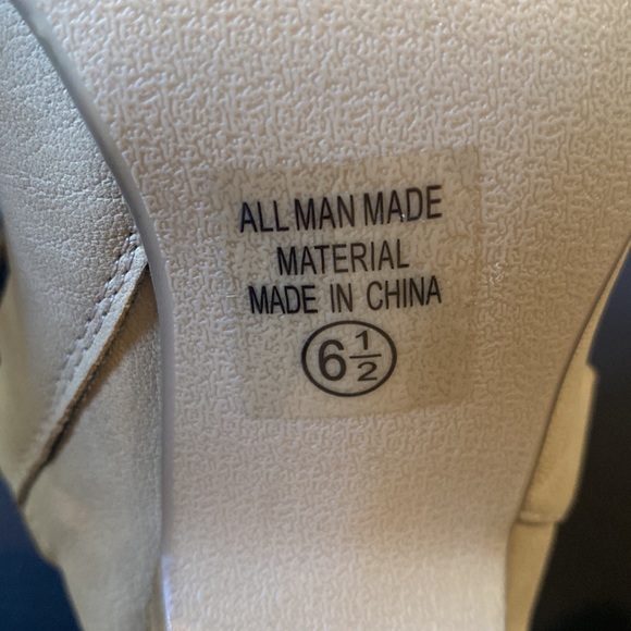 Suede taupe heels - Picture 6 of 6